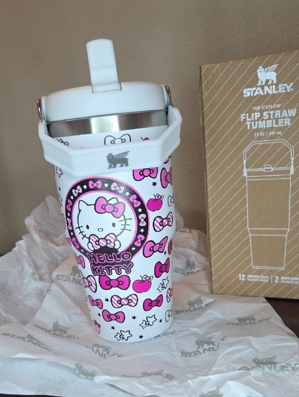SALE!! 20 oz. Stanley White and Pink Hello Kitty Flip Straw Tumbler #20 - Picture 4 of 4